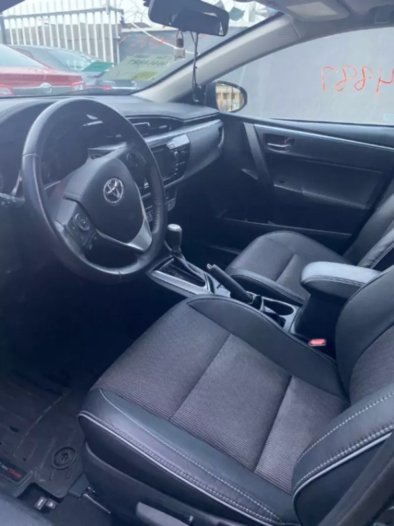 Toyota Corolla   - 2016