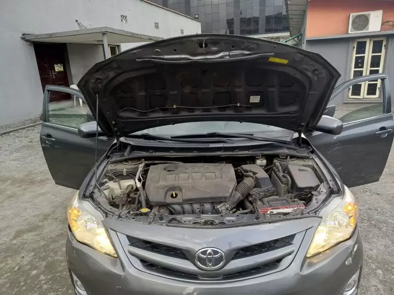 Toyota Corolla   - 2012