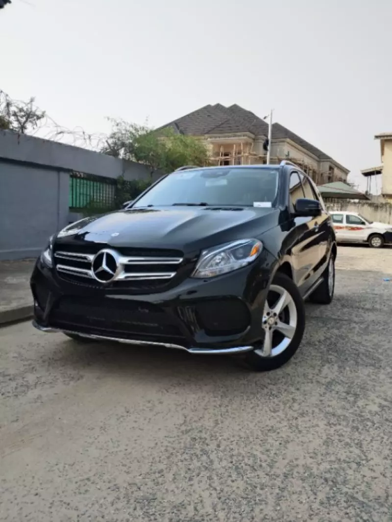 Mercedes-Benz GLE-Class   - 2016