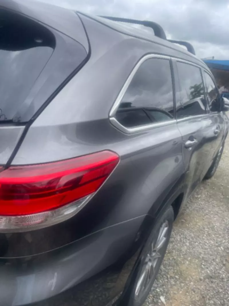 Toyota Highlander - 2015