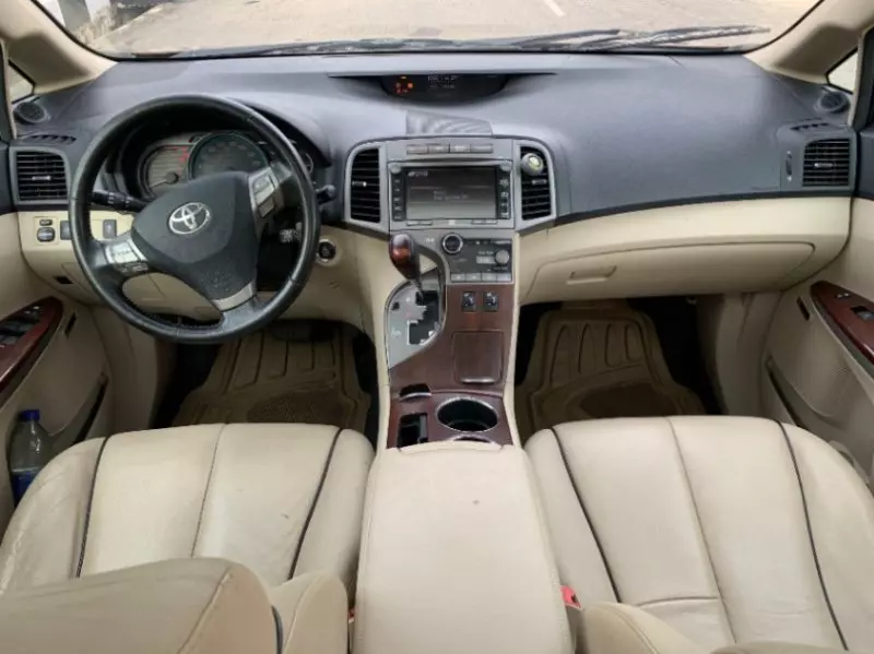 Toyota Venza   - 2010