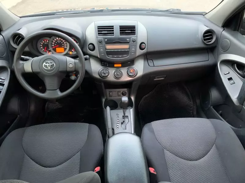 Toyota RAV4   - 2010