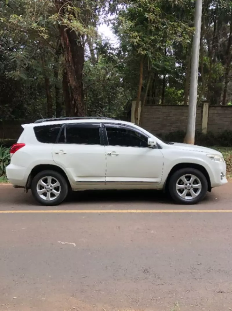 Toyota Vanguard    - 2013