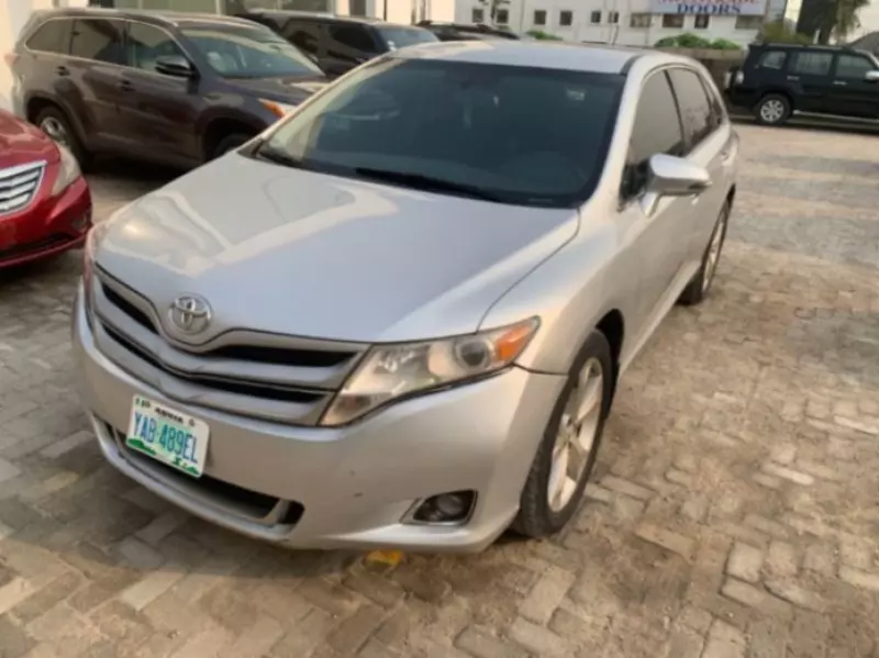 Toyota Venza   - 2013