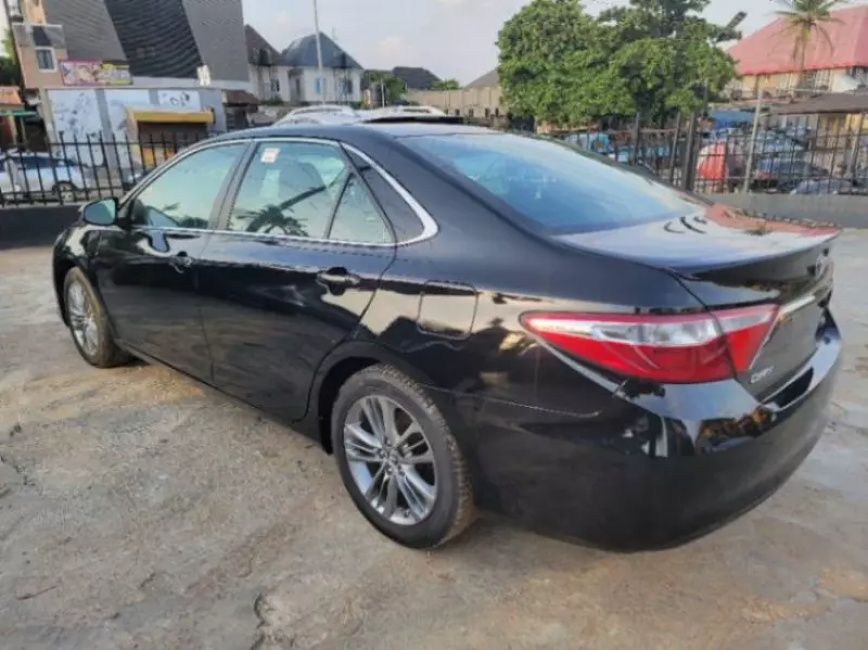 Toyota Camry   - 2015