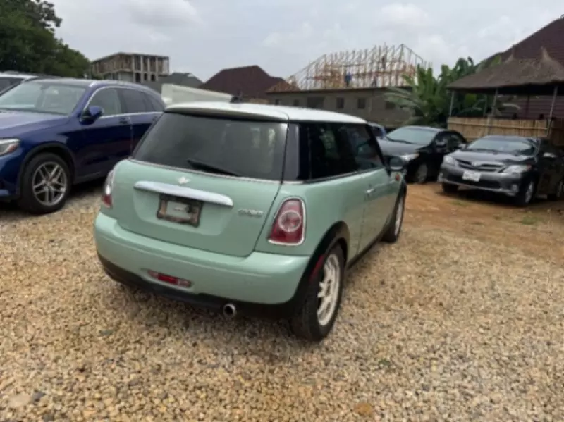 MINI Cooper   - 2012