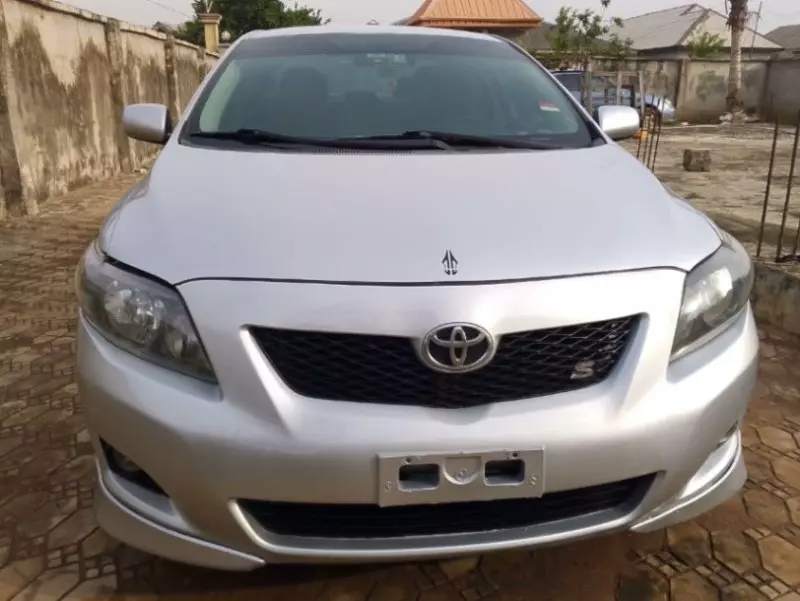 Toyota corolla   - 2019