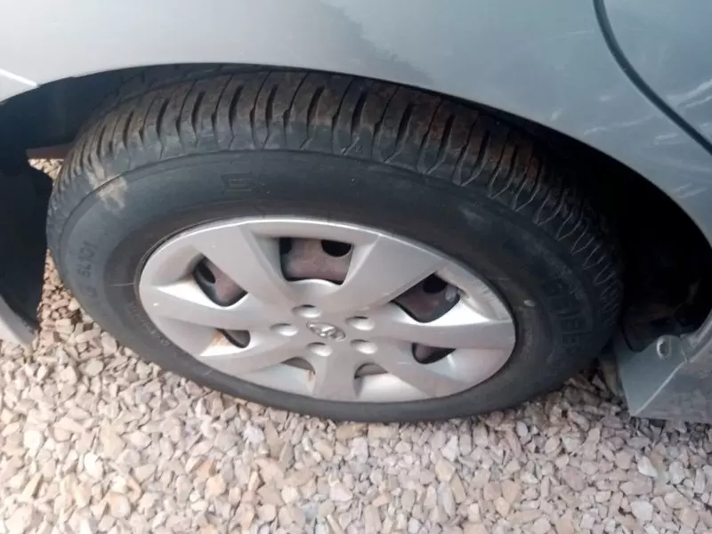 Toyota Wish   - 2012