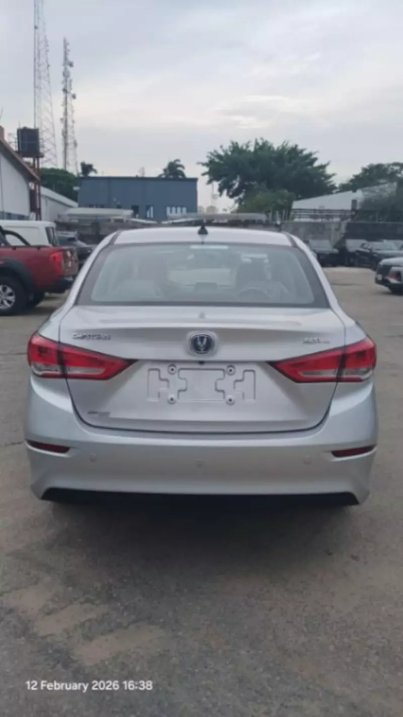 CHANGAN Alsvin V3   - 2025