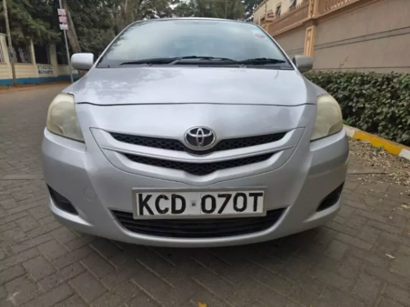 Toyota Belta   - 2008