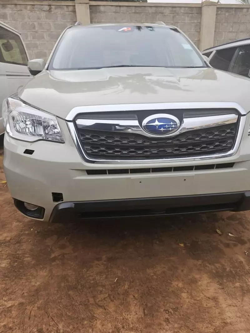 Subaru Forester   - 2015