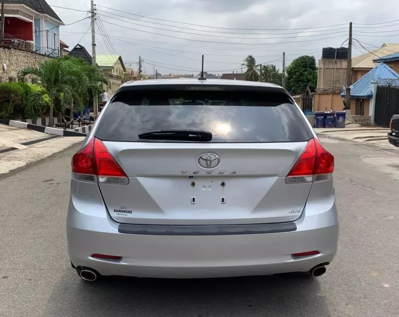Toyota Venza   - 2010