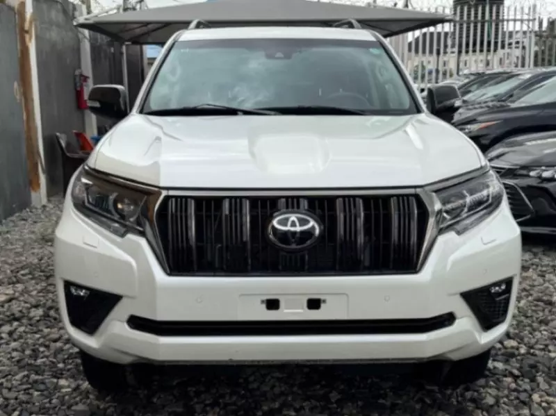 Toyota Landcruiser Prado   - 2022