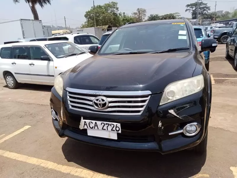 Toyota Vanguard    - 2012