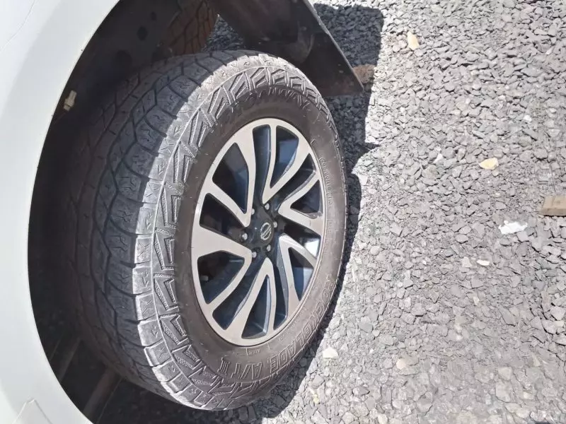 Nissan Navara   - 2017