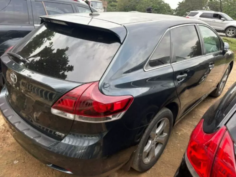 Toyota Venza   - 2013