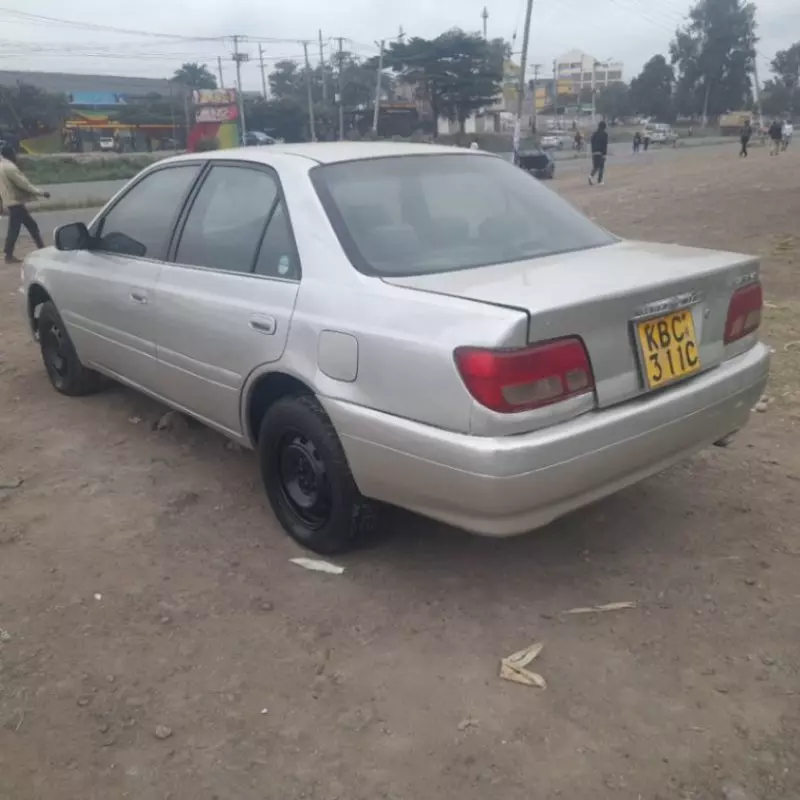 Toyota Carina   - 2000