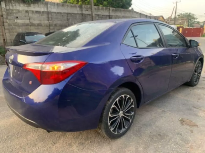 Toyota corolla   - 2015