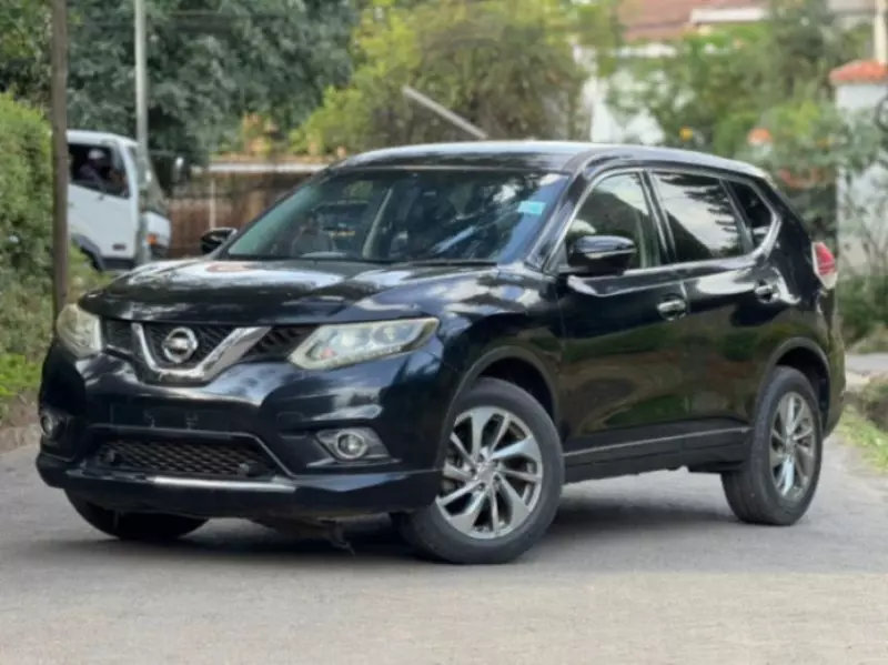 Nissan X-Trail   - 2016