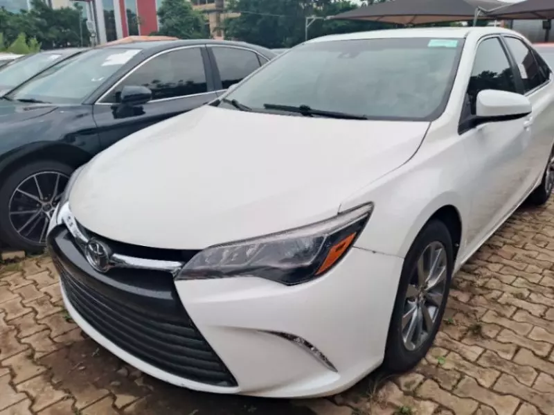 Toyota Camry   - 2015