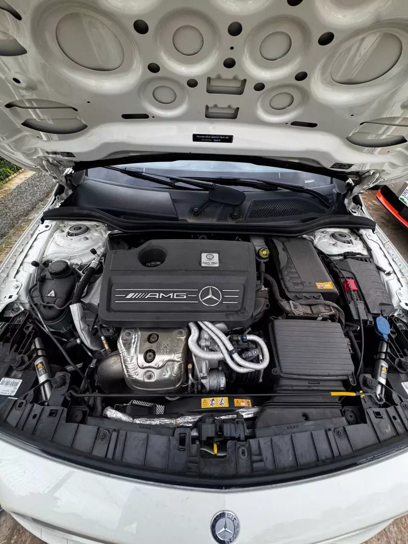 Mercedes-Benz GLA 250   - 2015