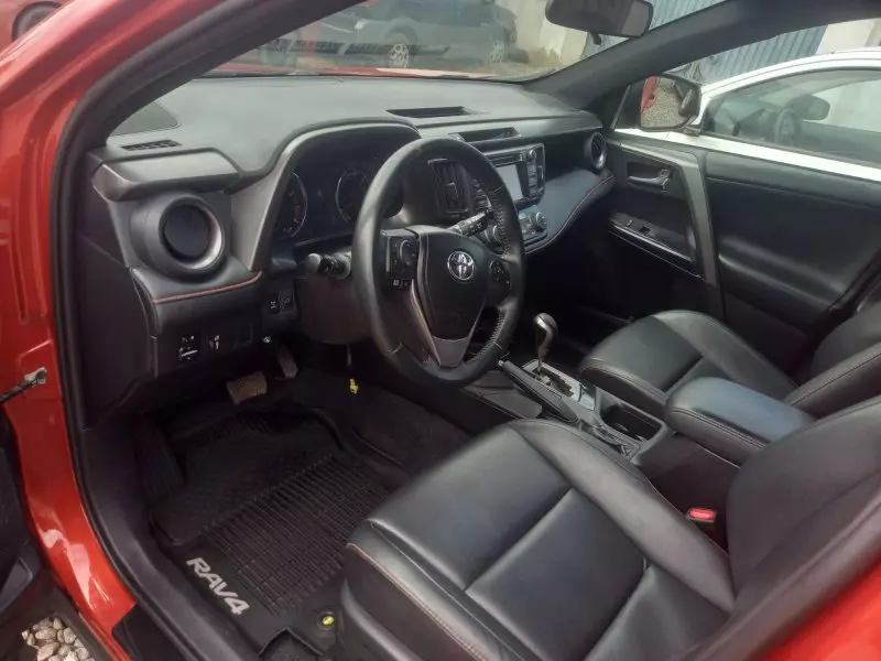 Toyota RAV 4   - 2016
