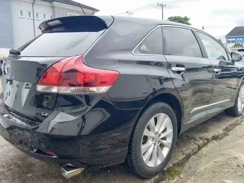 Toyota Venza   - 2013