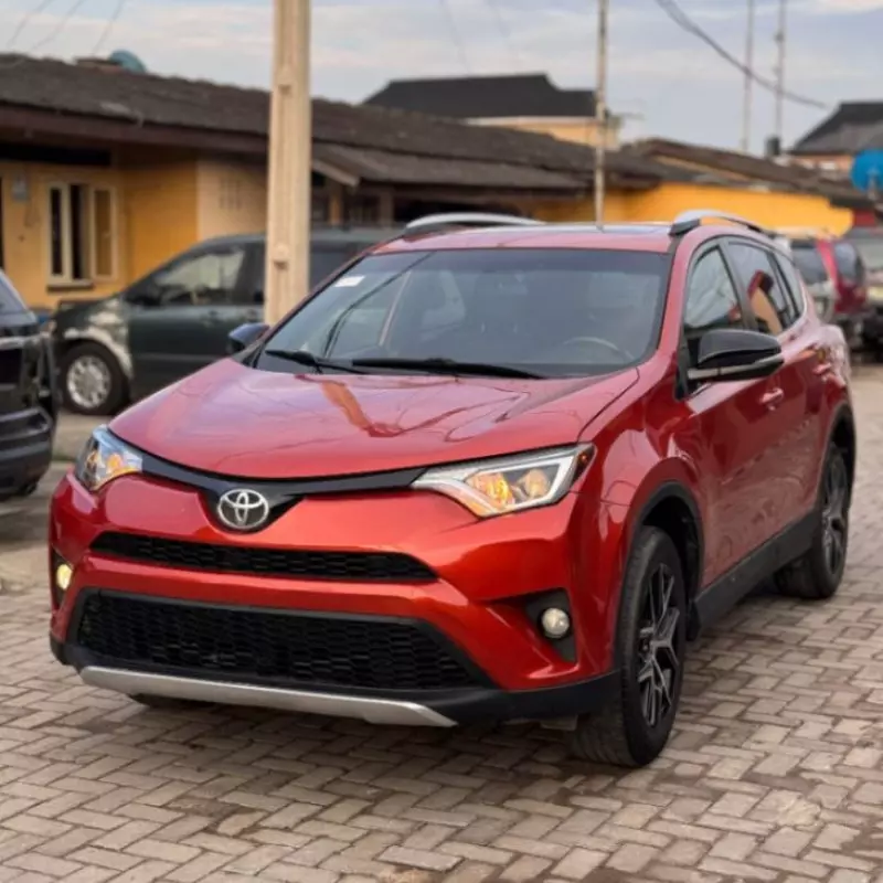 Toyota RAV 4   - 2016