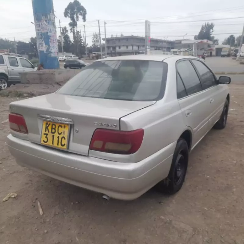 Toyota Carina   - 2000