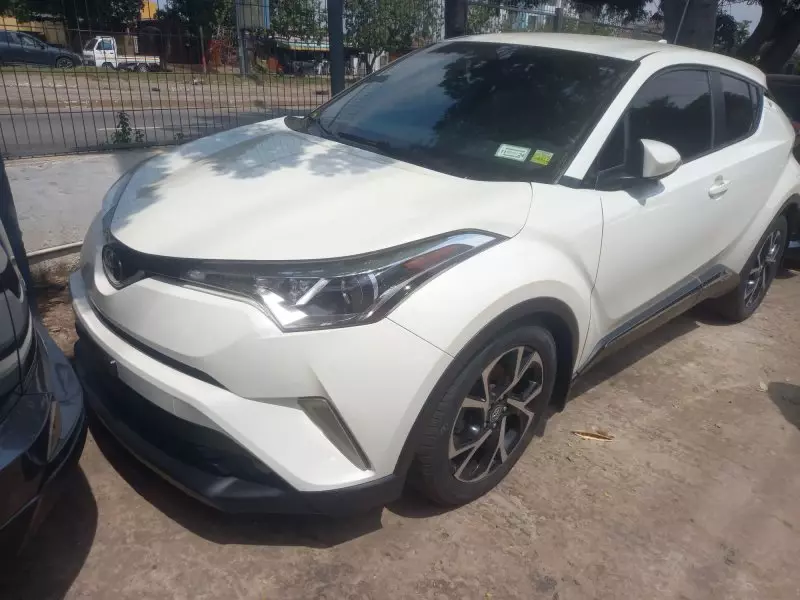 Toyota C-HR   - 2018