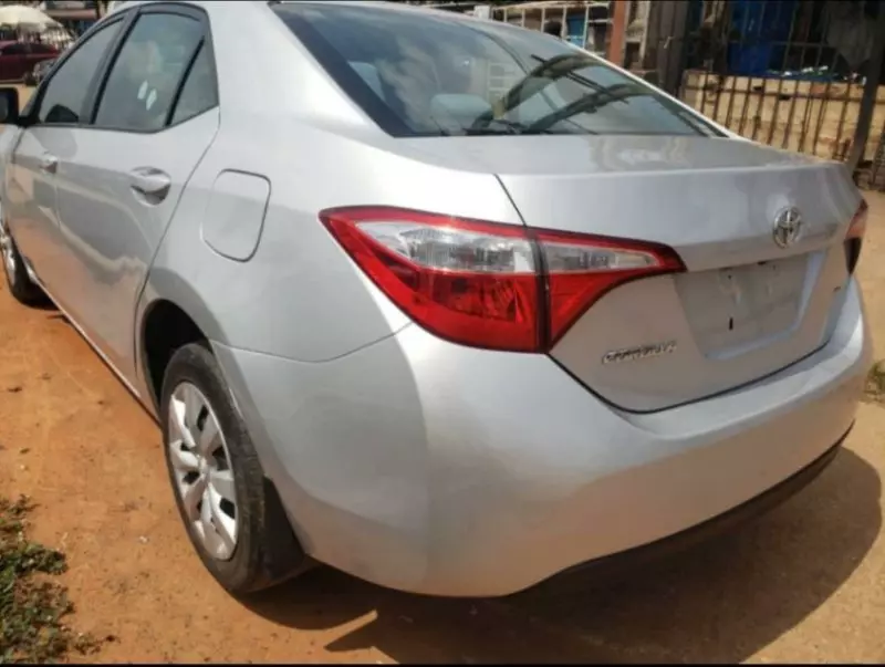 Toyota corolla   - 2015