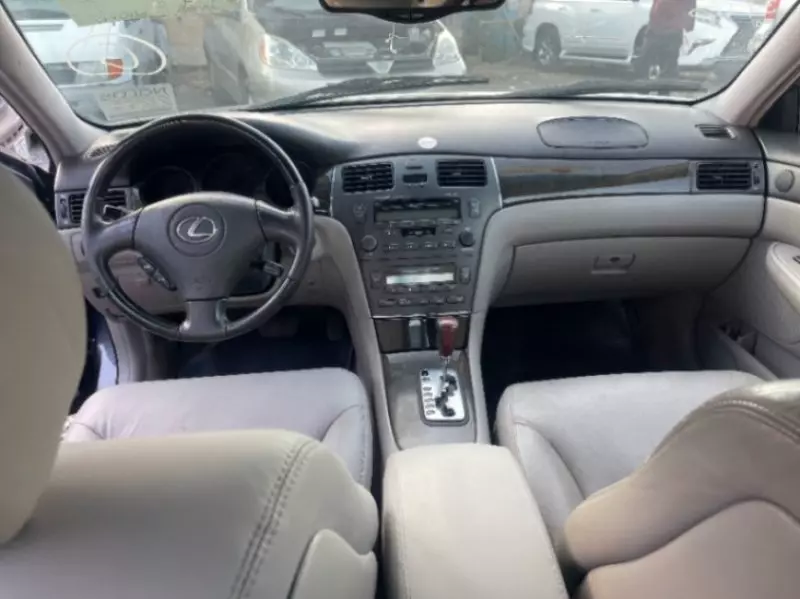 Lexus ES 330   - 2004