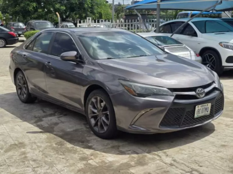 Toyota Camry   - 2015