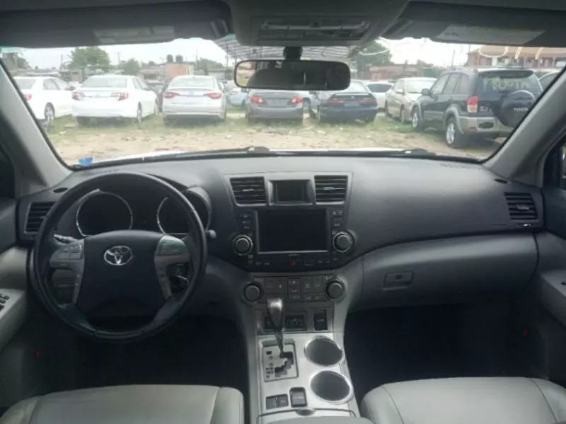 Toyota Highlander   - 2009