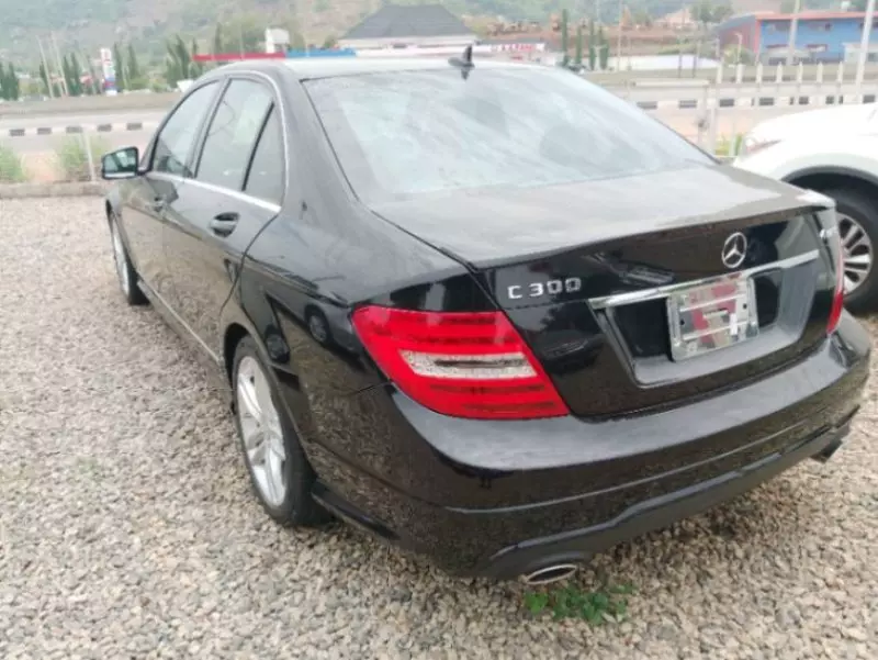 Mercedes-Benz C 300   - 2013