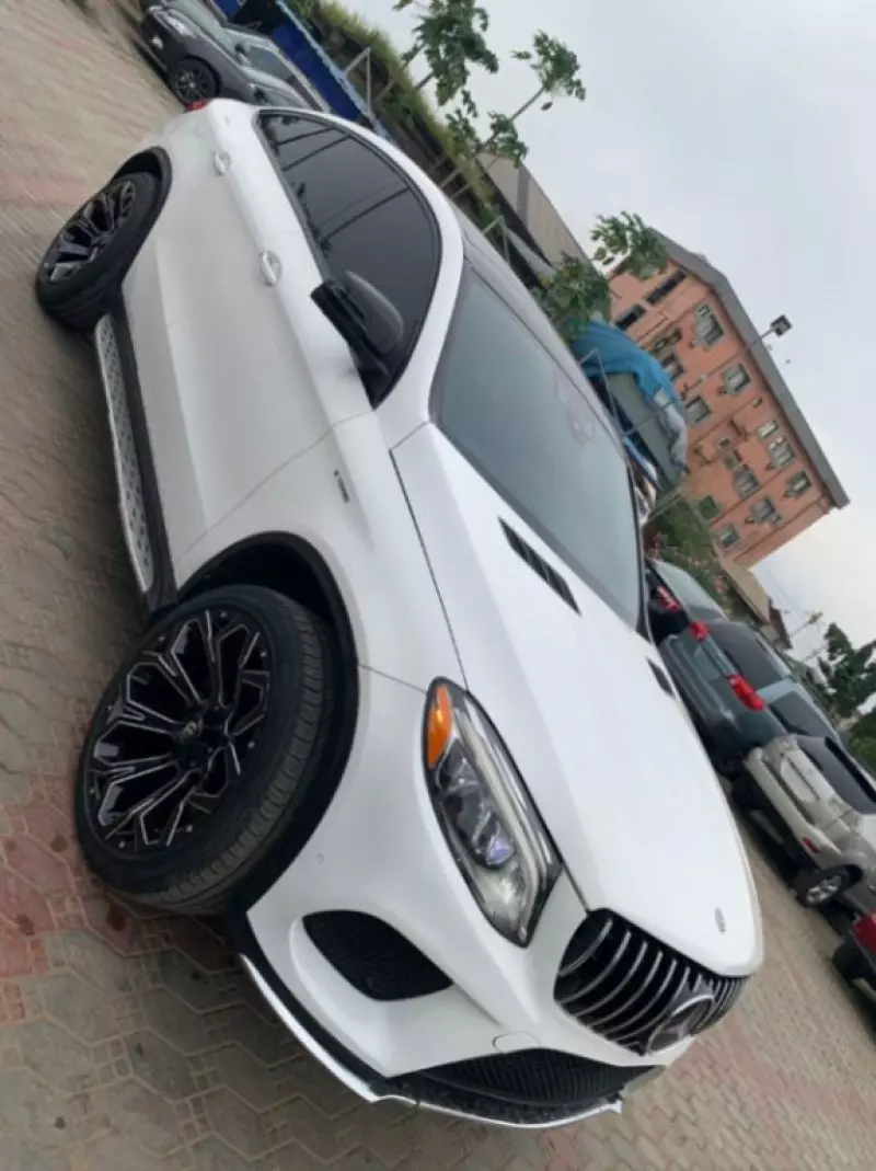 Mercedes-Benz GLE 43 AMG   - 2017