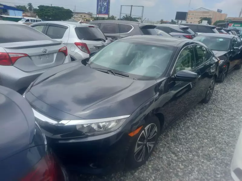 Honda Civic   - 2018