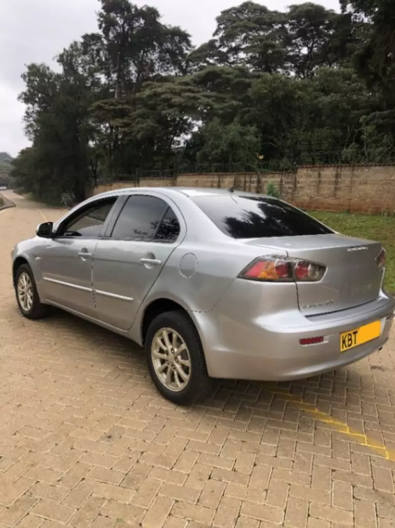 Mitsubishi Lancer   - 2012