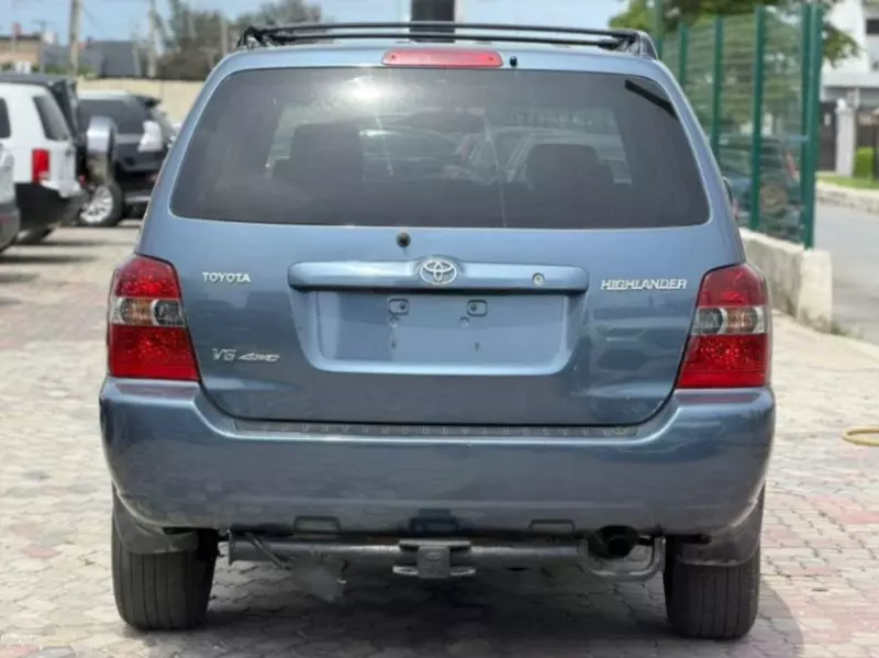 Toyota Highlander   - 2005