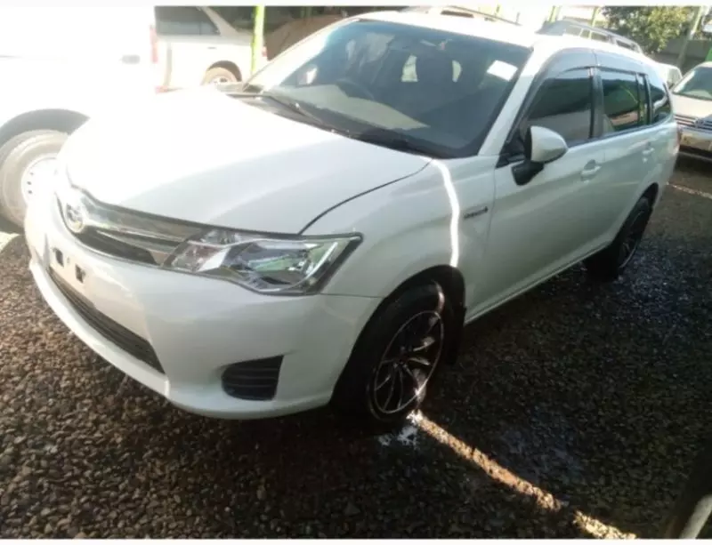Toyota Fielder    - 2015