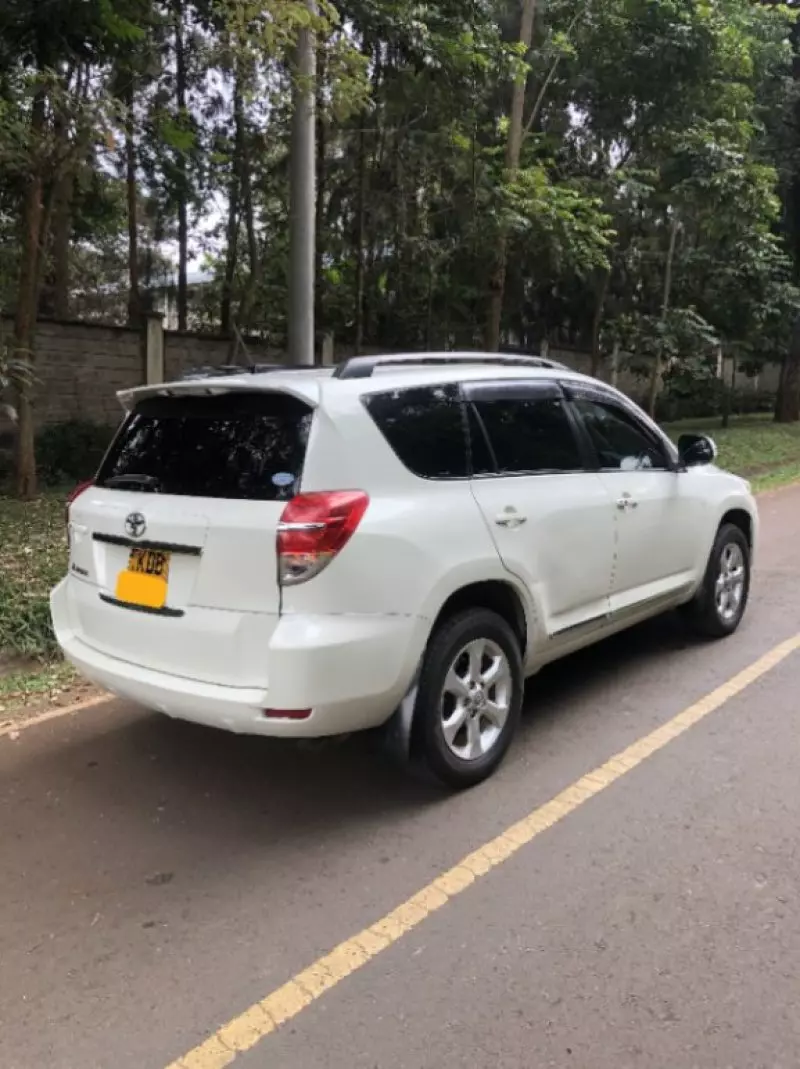 Toyota Vanguard    - 2013