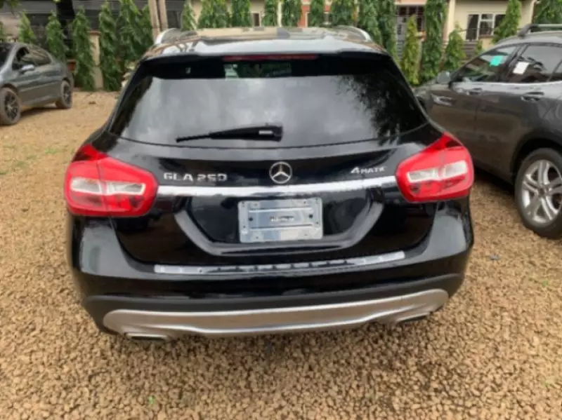 Mercedes-Benz 250   - 2014