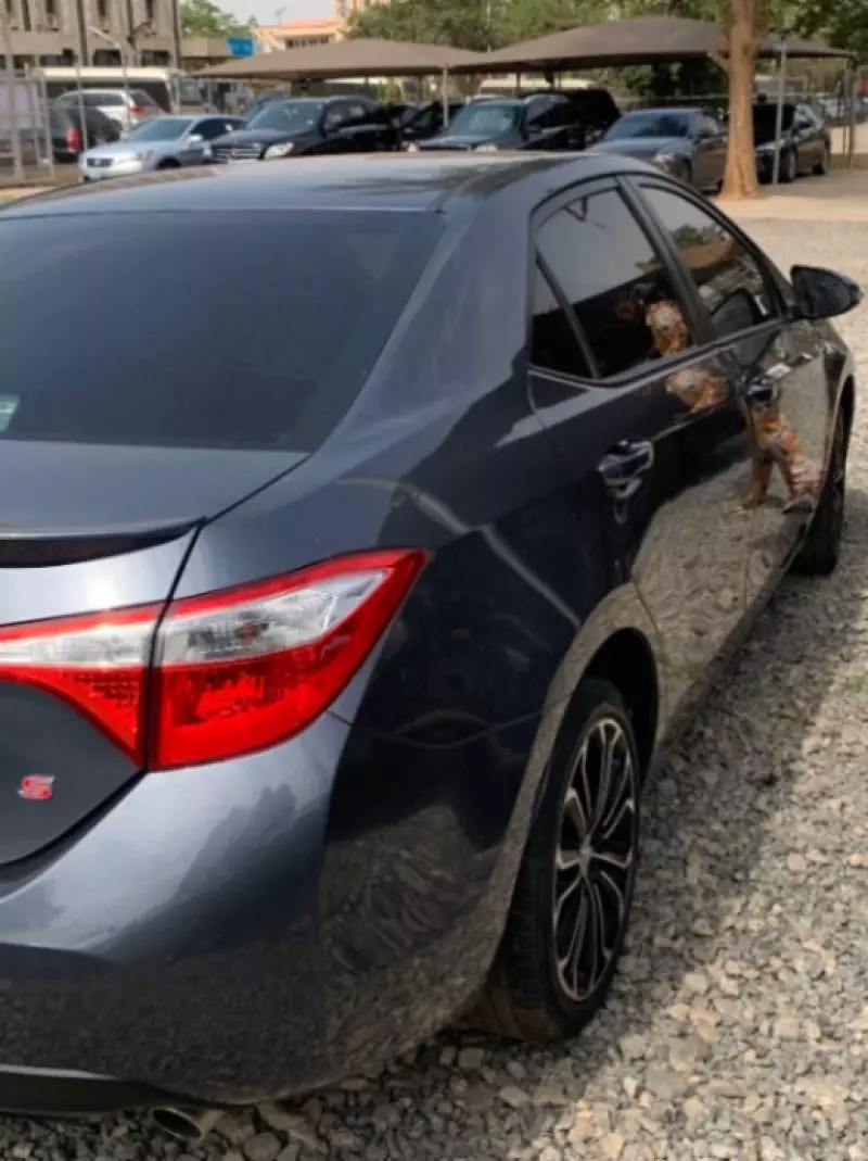 Toyota Corolla   - 2014