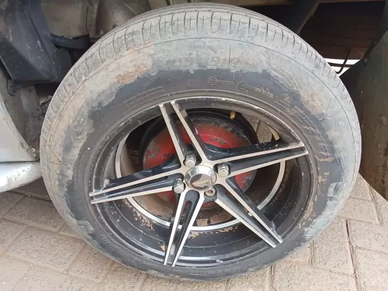 Toyota Succeed    -