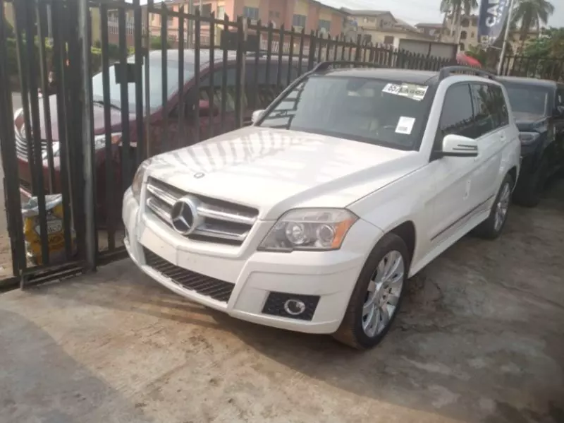Mercedes-Benz GLK 350   - 2012