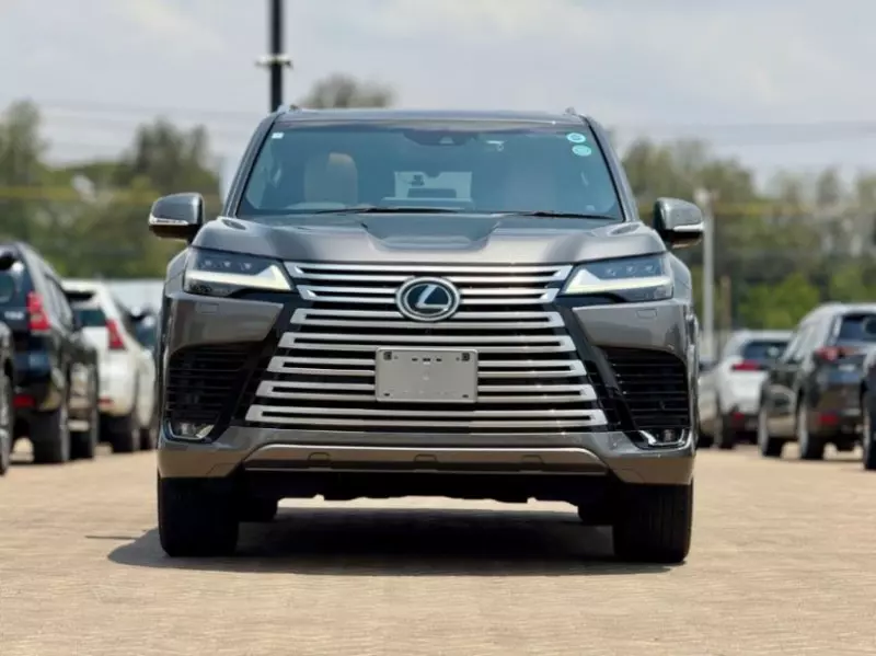 Lexus LX 600   - 2023