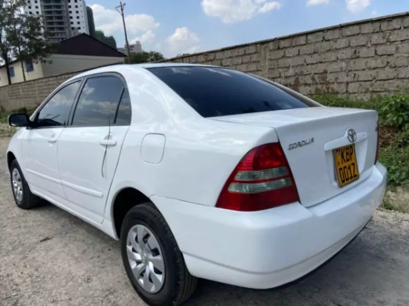 Toyota corolla   - 2004