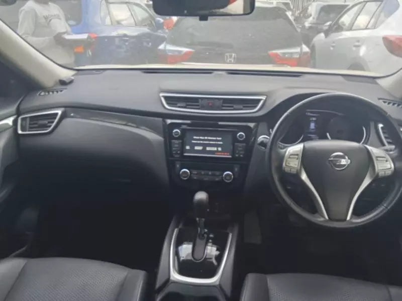 Nissan X-Trail   - 2018