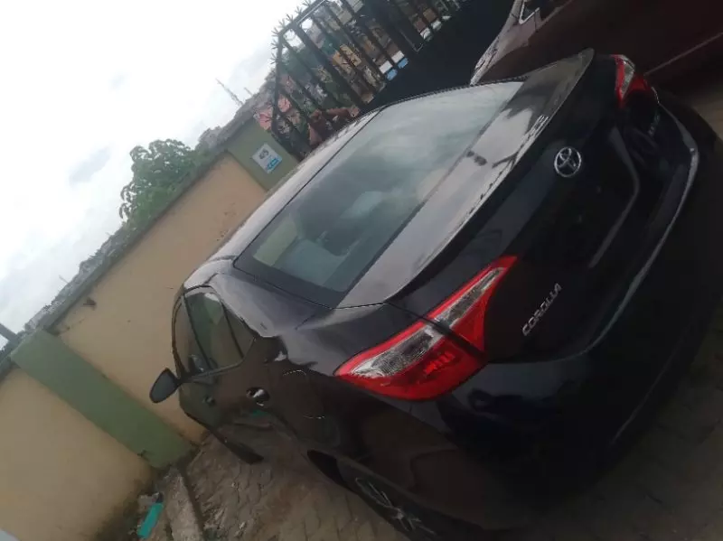 Toyota Corolla   - 2015