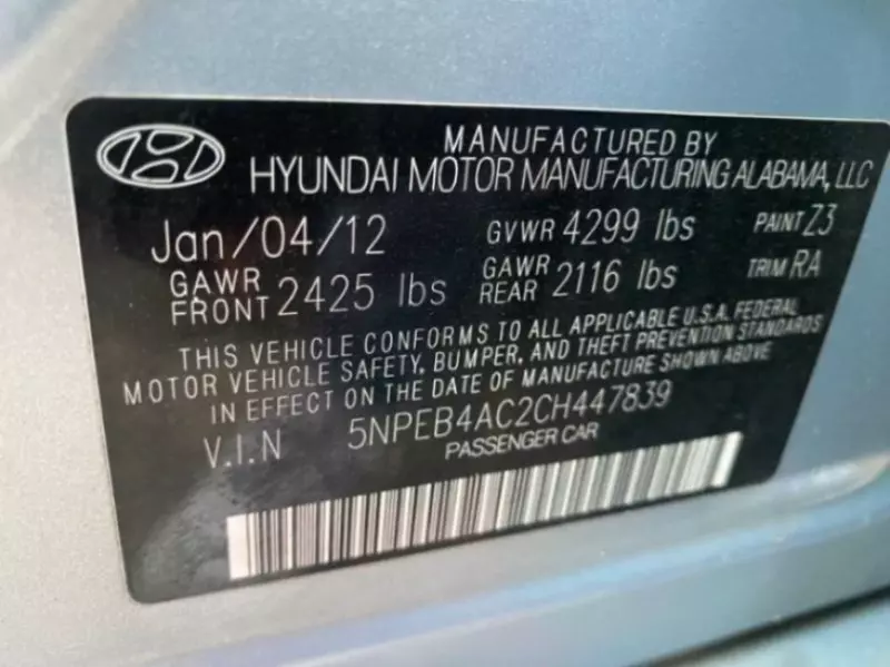 Hyundai Sonata   - 2012